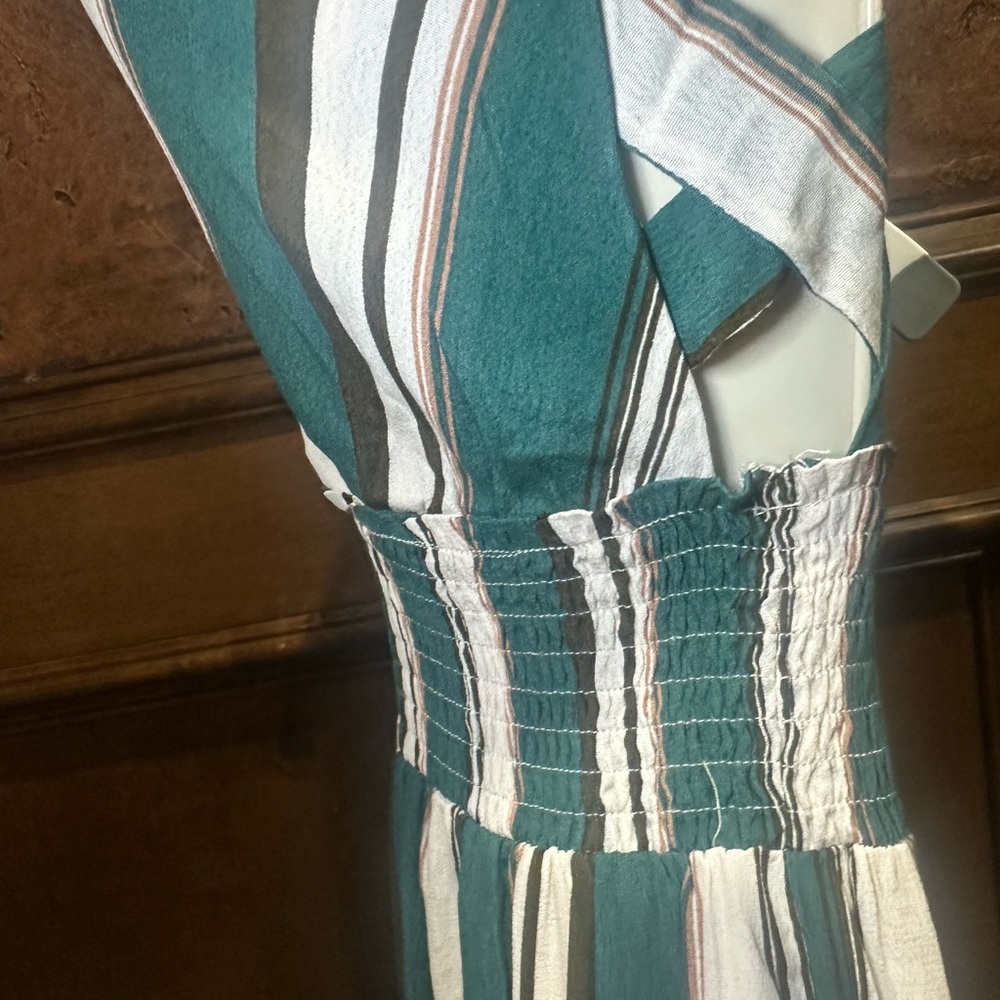 NWOT SIZE M ILLA ILLA Green and white Striped Jumpsuit - Picture 3 of 11
